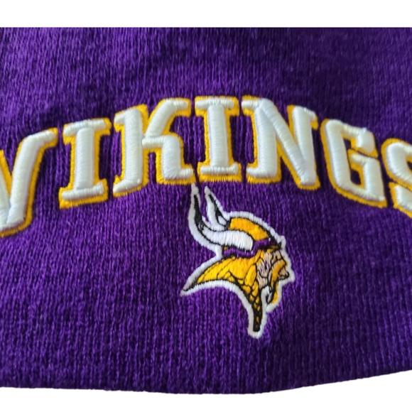 DREW PEARSON MARKETING| GAME DAY|  EMBROIDERED VIKINGS | YOUTH BEANIE| SIZE 8-20 - Picture 3 of 11
